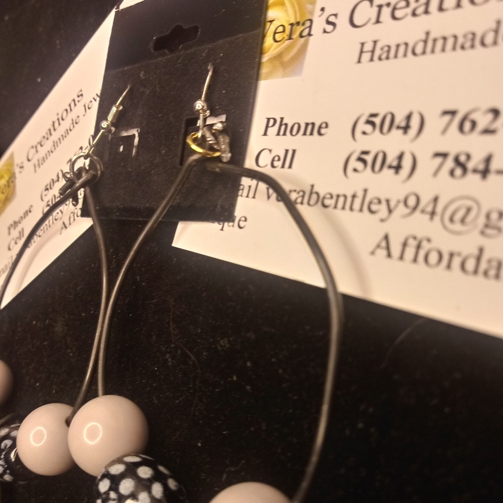 Jewelry - Picture 2 of 8
